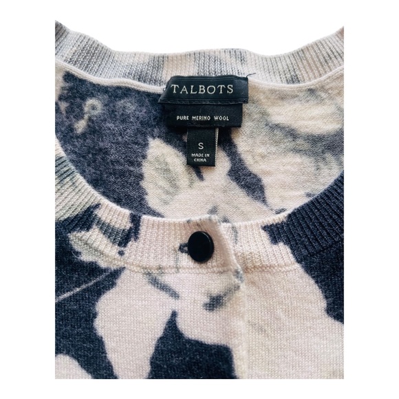 Talbots Floral 100% Pure Merino Wool Button Down Cardigan Sweater Size Small - Picture 9 of 10